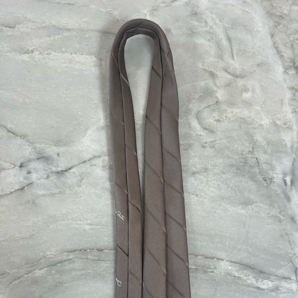 OSCAR DE LA RENTA Tie - Picture 5 of 13